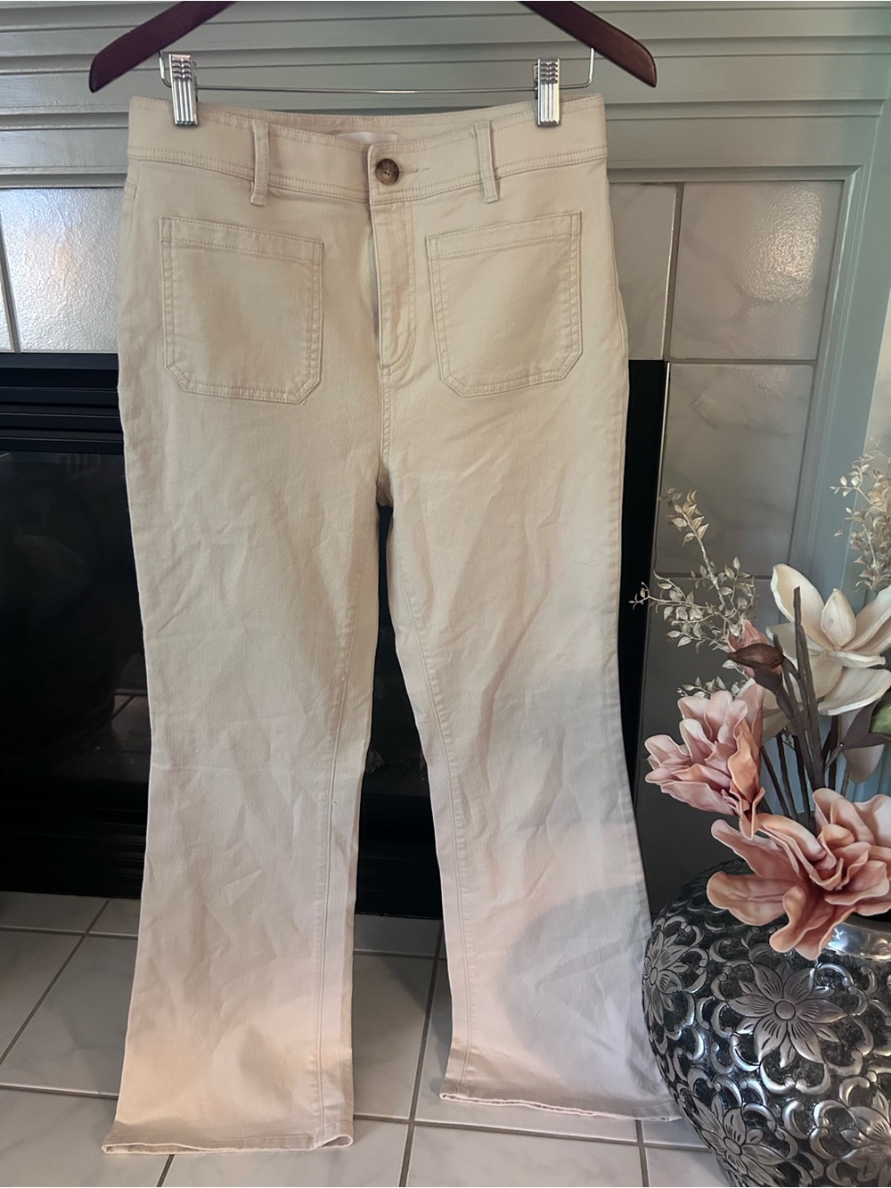 Cream Jeans